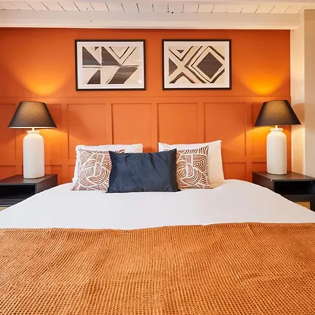 Host & - Dale End * 커크비모어사이드