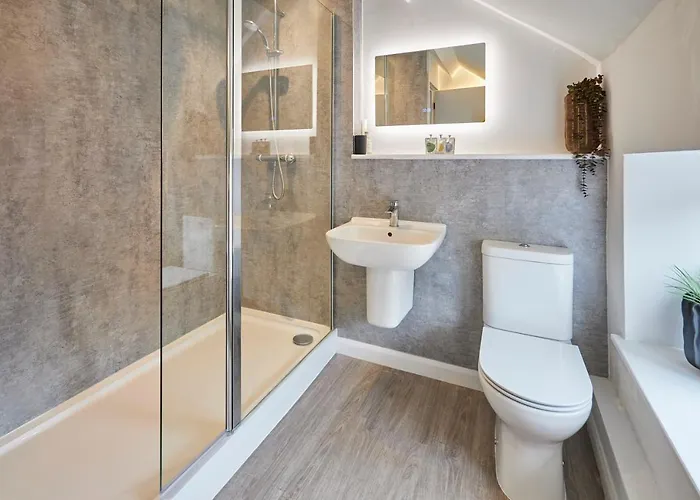 Host & - Dale End * 커크비모어사이드