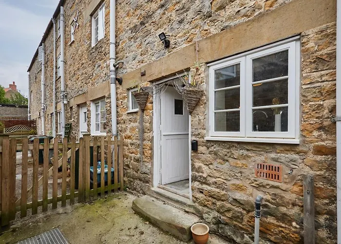 Host & - Dale End Nyaraló